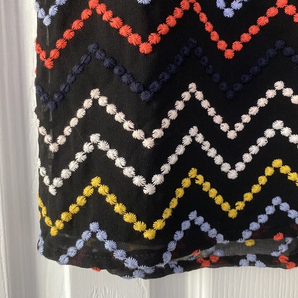 Colorful chevron dot tank - Picture 4 of 5